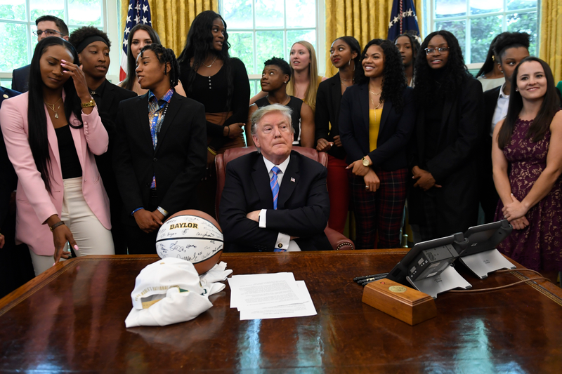 Illustration for article titled Do You Think These Baylor Athletes Had Fun at the White House?